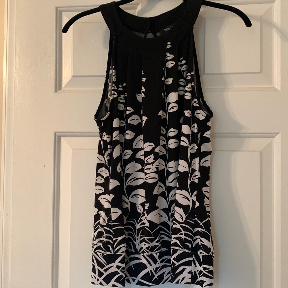 White House | Black Market Sleeveless Top